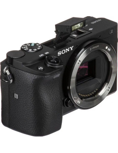Alpha 6400 + SEL-P 16-50mm f/3.5-5.6 OSS II Nera